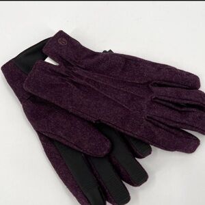 NWT Lululemon City Keeper Gloves